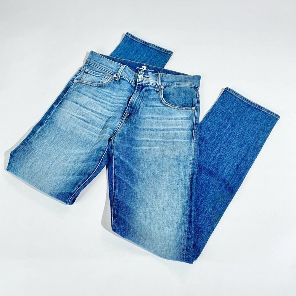 7 for All Mankind straight leg light wash jean - Picture 4 of 9